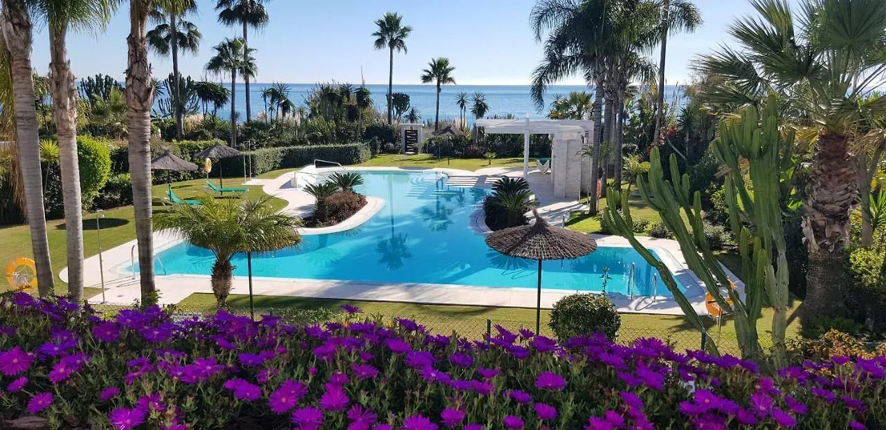 Costalita Seaview Apartment Estepona